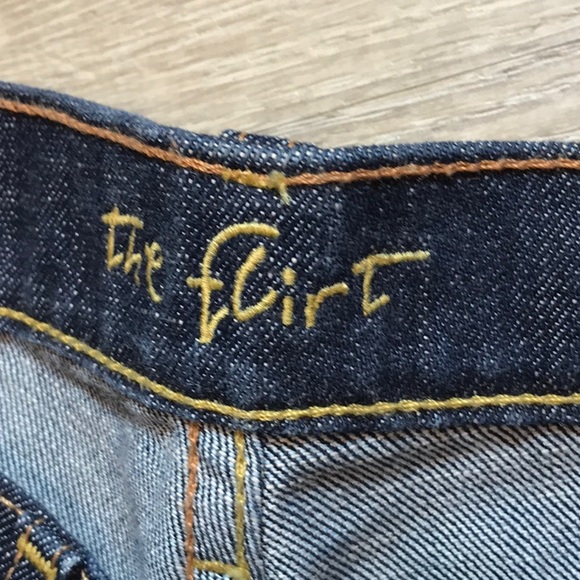 ⚓️ Old Navy~The Flirt Jeans~⚓️ - Picture 4 of 10